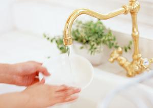 「手帳型スマホケースの魅力と選び方ガイド｜個性を引き立てるデザインと機能性」